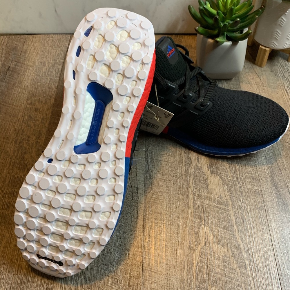 adidas UltraBOOST DNA - Picture 8 of 8